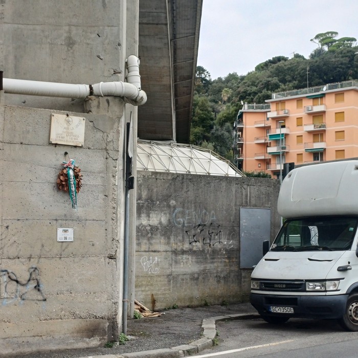 Lapide a Lastrico, Comune di Genova (GE), foto 2
